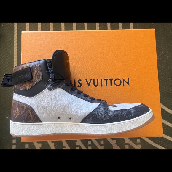 Men’s Louis Vuitton Shoes size 10 - Picture 2 of 8